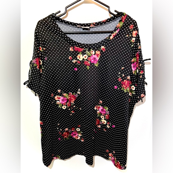 EUC 1X Penningtons Polka Dots & Floral Lace-up Sleeves Top - Picture 2 of 7